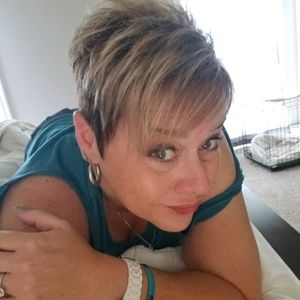 Meet your Posher, Nikki